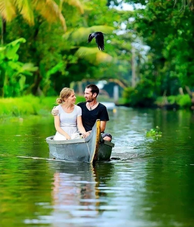 Vivaresidence Homestay Alappuzha Eksteriør billede